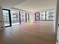 Apartament 4 camere ONE LAKE CLUB